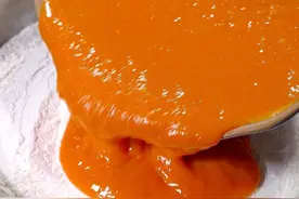 做梦也没想到，把南瓜倒入面粉里，出锅就是大酒店要排队买的美食 #发糕 #南瓜发糕视频封面