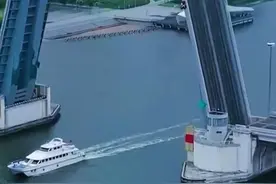 会仰卧起坐的大桥！#海河开启桥#旅行推荐官#吹爆美好目的地#内容启发搜索#发现中国之旅