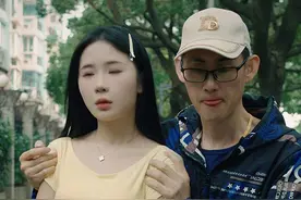 男子手指一撮，冒出一股青烟，女孩瞬间被催眠！ #悬疑 #催眠 #烧脑悬疑 #神反转 #万万没想到