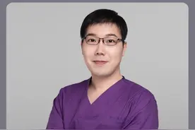 治疗扁平疣你就这么做 #皮肤科医生    #樊哥撩皮肤    #医学科普   #扁平疣 #换季健康攻略