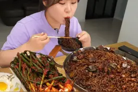 #韩国吃货主播 #谁懂这一口的好吃程度 #抖音美食推荐官视频封面