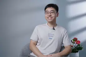 5个北大室友3个被裁员？ 北大计算机本硕毕业，互联网开发工程师:“被外企裁员后，我实现了人生第一次的年薪百万，但我却过得越来越不快乐...”#裁员 #职场 #互联网 #行业 #2024开学季视频封面