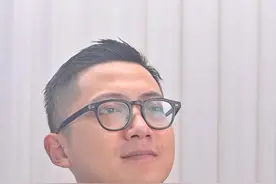 南京vs苏州0:0握手言和 6万人见证 创造上座新纪录 南通5连胜登顶“榜一大哥”