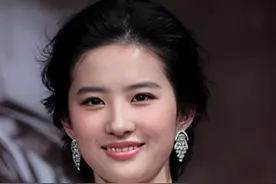 为何刘亦菲只敢抿嘴笑？直到一张牙齿高清照曝光，才知原来天仙也有缺陷 #刘亦菲 #明星人物传 #娱乐资讯 #明星八卦 #娱乐八卦视频封面