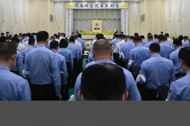 沉痛！广东江门民警沈茗杰因公牺牲 年仅24岁 #致敬公安英雄@江门公安@DOU+小助手 视频封面