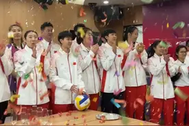 天津女排获得世俱杯亚军！赛后庆功仪式！ #天津女排 #天津 #2024女排世俱杯 #天津dou知道视频封面