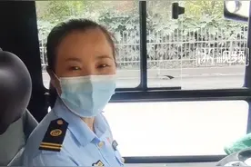 第二集 | 脱下工作服 穿上正装 浙江省党代会基层代表来啦！一起认识从宁波公交走来的她：陈霞娜#基层代表来了#浙江dou知道#公交#英姿飒爽@抖音短视频 视频封面