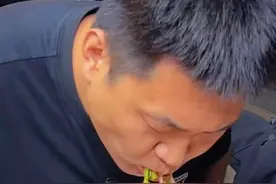 辣王刘永杰来踢馆孙姐螺蛳粉，猜他能盘走孙姐多少箱螺蛳粉？#孙姐螺蛳粉 #美食 #螺蛳粉 #美食推存官 #双十二视频封面
