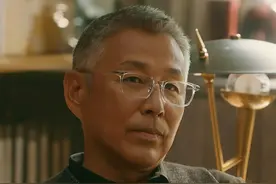 职场上到底该怎么和领导说话？ 说话有尺度，办事有分寸才是大多数人能跻身上层的入场券。#为人处事 #流金岁月 #人情世故视频封面