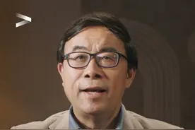 重庆棒棒父子穿越14年合照 14年前，许康平无意按下快门的一张照片火遍全网，如今穿越14年的合影再次出现在大众视野，这跨越了十几年的照片诠释了怎样的意义？
#大渔大师课  #大有学问  #抖音心理天团  #彭友之间视频封面