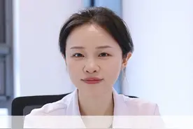 年纪轻轻就掉发严重，赶紧跟着医生来正确处理#掉发 #脱发 #防脱 #生发 #医学科普视频封面