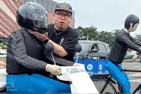 汽车测试哪家强  中国汽研敢担当 你敢信  汽车测试一般人根本做不起！#中国汽研 #AEB测试 #汽车安全视频封面