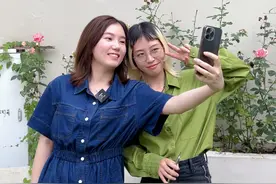 多年后，她成了看似无坚不摧的大人，但我希望她是永远不用长大的小女孩 #教育 #女性成长 #家长必读 #十年之约 #老师和学生