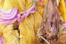 你估一下这盘子肉能值多少钱? 新疆哈萨克族#舌尖上的味道 #吃了还想吃视频封面