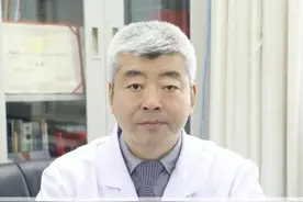 大腿根疼，是不是股骨头坏死，怎么来判断 #健康 #骨坏死视频封面