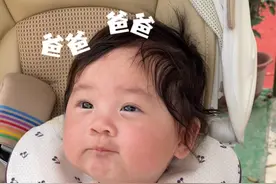 不对，他爸肯定背着我偷偷的给她训练了，哼！#萌娃日常 #带娃日常视频封面