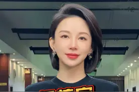高端的球形只需要朴实的传球技巧 #潘晓婷 #台球教学 #潘晓婷教你打台球 #当你朋友是世界冠军视频封面