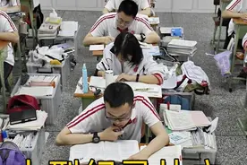 人间真实，那些年在学校里的那些事,大型记录片之《在校传奇》视频封面