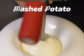 【土豆泥】口感丝滑 适用于所有淀粉类食物 #土豆泥 #法式土豆泥 #土豆的神仙吃法