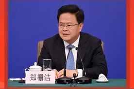 放开放宽除个别超大城市外的落户限制视频封面