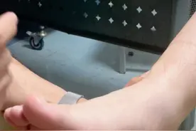 不同位置的脚疼各代表什么问题？第一期---跖趾关节内#硬核健康科普行动  #足部健康 #拇外翻 #痛风视频封面