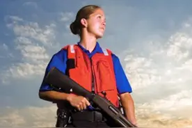 它是霰弹武器市场的长期标杆 也是美国史上最高销售量泵动装备 #武器 #武器科普 #武器装备 #武器讲解 #武器知识