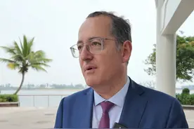 罗兰贝格全球管理委员会联席总裁戴璞：中国是巨大市场 对外国企业很有吸引力 （海外网 李萌 付勇超 段欧洋 报道）#博鳌亚洲论坛  #海客在博鳌视频封面