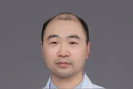 如果你出现这三种胸痛，一定要重视，越早治疗越好。 #硬核健康科普行动#医疗健康创作训练营#关爱老人健康#健康冷知识知多少#胸痛视频封面