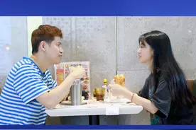 #数字人民币助力优化境外人员支付  深圳上大分，因为这里数字人民币支付实在太！方！便！随手办一个“硬钱包”，外币变本币，散纸变卡片~吃住行购娱，哪都用得上。新功能很多，戳进来看看！#经经乐道