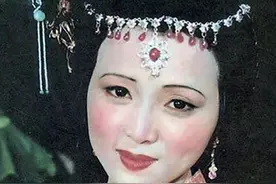 一入红楼难出梦！《红楼梦》在秦可卿饰演者张蕾心中是浓浓的乡音 #87版红楼梦播出35周年 视频封面