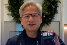 英伟达发布生成式AI超级电脑：AI性能提高1.7倍，售价仅249美元！#英伟达 #黄仁勋 #电脑 #AI #热点视频封面