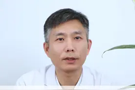 骨头咔咔响 4个方法提前避免骨折！ #医学科普 #骨折 #疾病预防视频封面