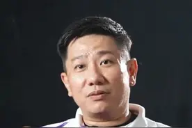 专访马来西亚海南联会排球队队员黄文权：海南“村VA”让人惊叹视频封面