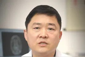 脑膜瘤的症状和位置、大小有关系吗#脑膜瘤 #关爱健康 #医学科普 #硬核健康科普行动视频封面
