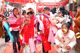 婚礼纪，务川很感人的一场婚礼，新娘小时候父亲就不在了