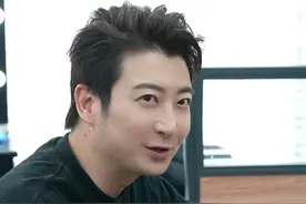 细品歌词后，天塌了！ #内容过于真实 @粤知一二