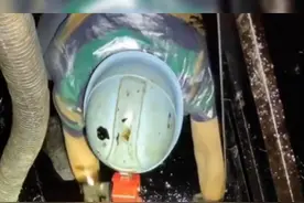 清洗货轮重油舱#科普 #船舶 #航海