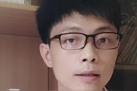 西地那非的常见问题：4问4答 1. 怎么用？

西地那非通常在事前1~3小时服用，由于该药物的作用只能维持在6小时，建议在服用后2小时开始“热身”，促进药物作用。

2. 副作用有什么？

西地那非常见的副作用包括头痛、面部潮红、消化不良等。如果出现影响日常生活的严重副作用，建议停药并咨询医生。

3. 什么时候吃？

空腹或饭后2小时服用。

4. 西地那非能和酒一起喝吗？

西地那非是不建议与酒精同一天服用的，因为酒精会增加西地那非的副作用风险，可能导致心血管风险，因此在服用西地那非期间要避免服用酒精。#西地那非 #抖音知识年终大赏 #西地那非原研 #西地那非口崩片 #医学科普