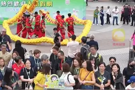 香港5000人踏春专列抵达桂林（记者 唐艳兰） #桂林 #桂林山水甲天下 #打造世界级旅游城市 #旅游推荐官 #香港视频封面