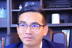 老师坦荡直言，小学语文大量阅读与成绩关联性不大视频封面