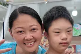 参加唐氏综合症孩子家长会，教师妈妈直面内心的成长之路视频封面