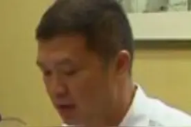 【东莞市监委委员王居乐被查，曾任两镇纪委书记】11月22日，据南粤清风网消息，广东省东莞市监委委员王居乐涉嫌严重违纪违法，目前正接受广东省纪委监委纪律审查和监察调查。王居乐，男，汉族，1974年5月出生，广东东莞人，在职研究生学历，1995年12月加入中国共产党，1997年7月参加工作。历任东莞市谢岗镇党委委员、纪委书记，东莞市高埗镇党委委员、纪委书记，东莞市纪委监委第十审查调查室主任，东莞市监委委员。#广东反腐 #广东 #东莞 #反腐视频封面