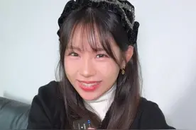 广西三月三连着放九天假！不只全中国人羡慕，我一个泰国人也羡慕呀！#三月三  #广西三月三 #广西三月三连休四天 #埃文凯尔体验广西三月三 #三月三上巳节里的传统文化视频封面