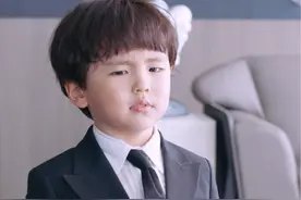 男人第一次带娃上班，却让儿子做自己的秘书 #影视解说 #好剧推荐
