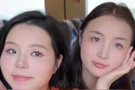 跟风挑战在高铁上化妆，小八手抖的不行，最后果然翻车视频封面