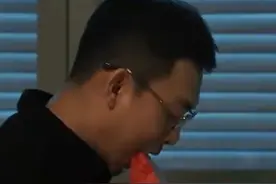 洪亮无意间发现了老丈人的秘密！ #以法之名 #影视解说 #好剧推荐