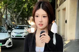 甜甜的上海女生，约会第一站选哪里 #上海 #街头采访 #是你喜欢的类型 #长辈喜欢的长相 #约会视频封面