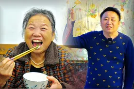猪肝两吃：味蕾与健康的双重盛宴 猪肝，常被忽略的食材宝藏，实则美味与营养兼得。今日解锁猪肝两吃 —— 猪肝菠菜汤与韭菜炒猪肝。
猪肝菠菜汤：温润滋补的鲜香妙品
猪肝切片漂净血水，入沸清汤稍煮即熟，投以菠菜，二者交融，鲜香四溢。汤成上桌，香气诱人，肝嫩菜爽，口感和谐。猪肝补铁补血，菠菜富含维生素与纤维，此汤暖身更暖心，冬日恩物也。
韭菜炒猪肝：热辣鲜香的活力派对
猪肝切片腌渍入味，韭菜切段备齐。油热先炒猪肝至变色盛出，再下韭菜快炒断生，回锅猪肝调味同炒。成菜韭绿肝红，香飘满室。入口肝嫩韭脆，辛香去腥，风味独特。肝补蛋白，韭含营养，下饭佳肴，令人称快。
猪肝这两种吃法，如美食界明珠闪耀，滋补或热辣，皆有滋有味，健康满溢。快来开启这场舌尖奇妙之旅！你还知道哪种猪肝的做法，快到评论区留言吧！#我的乡村生活 #农村美食 #新农人计划2024 #乡村守护人视频封面