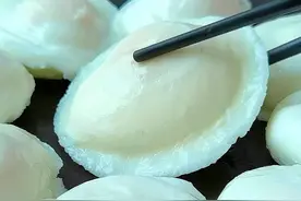 水煮荷包蛋就服这种做法，一锅煮6个，又圆又嫩，营养又健康！