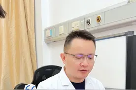 骨科医生教您如何正确贴膏药 #贴膏药的正确方法 #脊柱外科 #医者仁心 #我的门诊故事